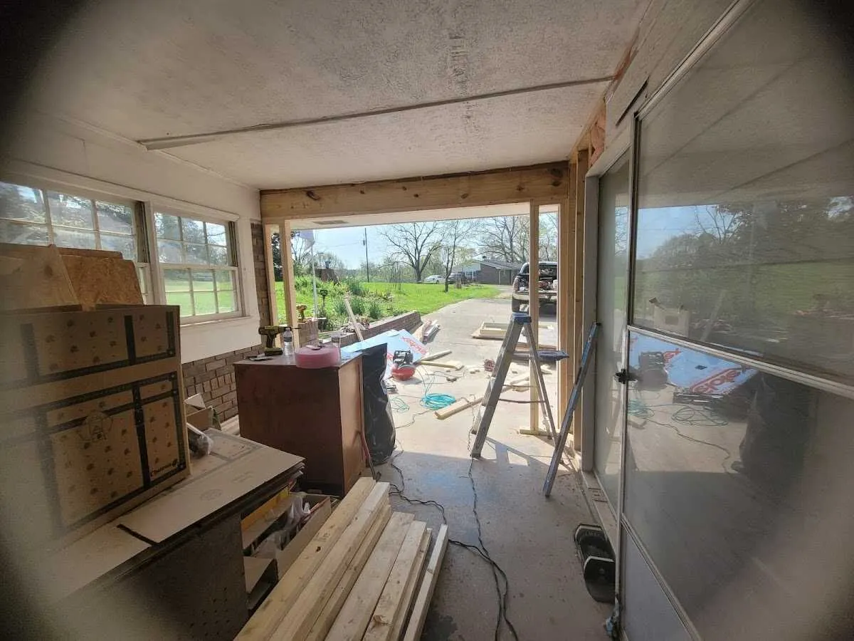 Air movers and dehumidifier for Water Mitigation Services in Streator